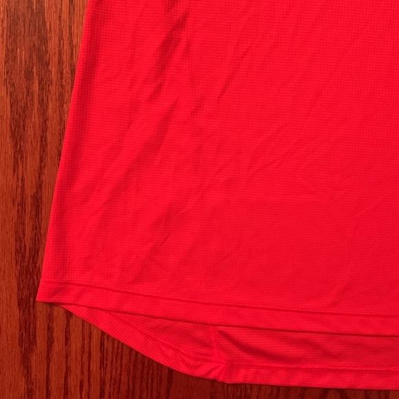 Asics work out t shirt - Picture 3 of 9